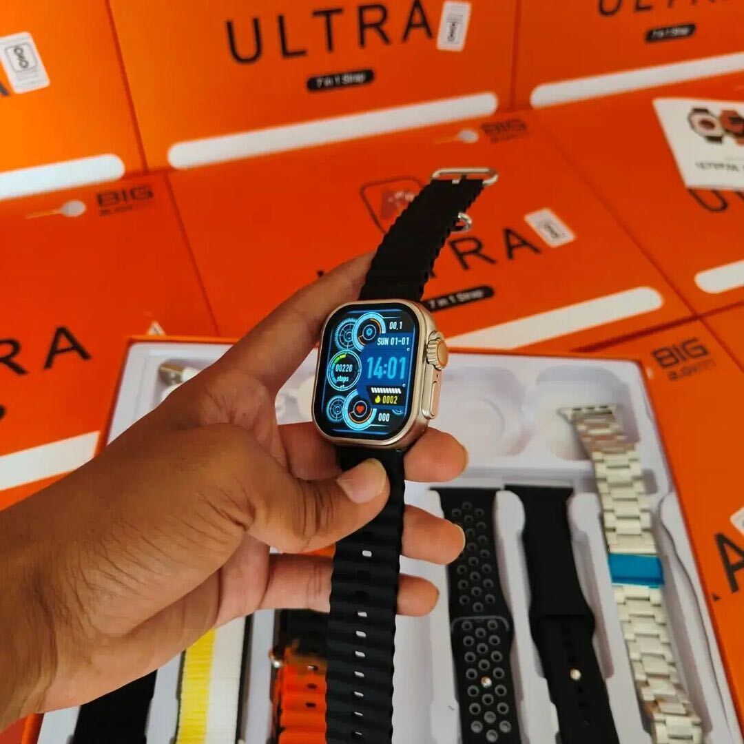 Ultra 7 IN 1 SmartWatch Full HD Screen